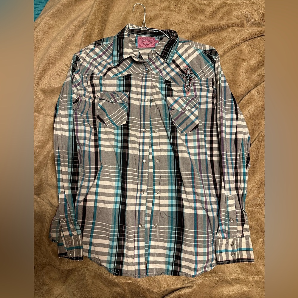 Plaid long sleeve women’s button up shirt